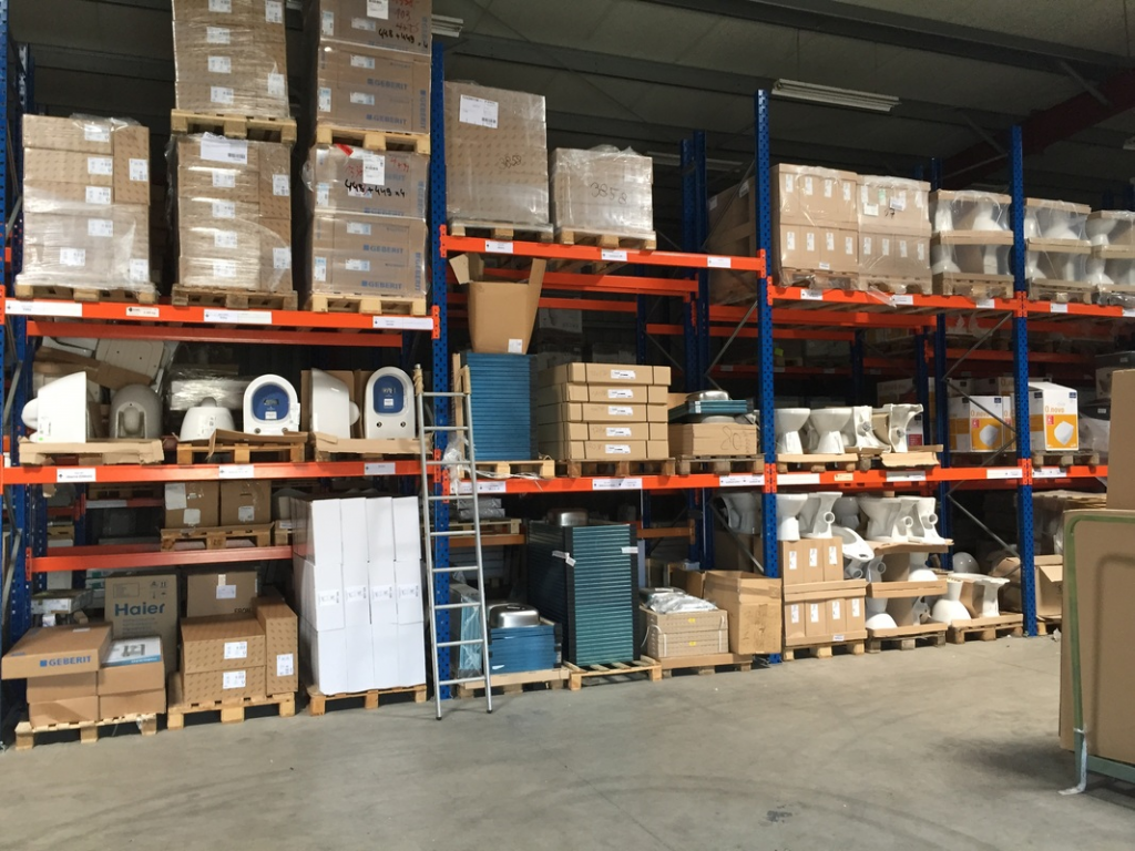 Stock de marchandises Est Sanitaire Bleu Rouge